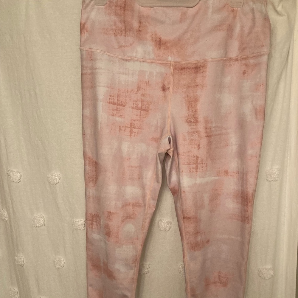ZELLA LEGGINGS-Size Large- Pink/White